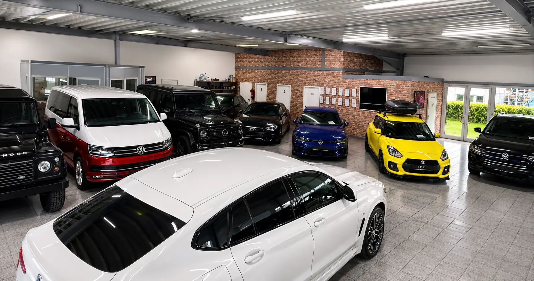 Verschiedenste Fahrzeuge im Bestand von Automobile Neumann